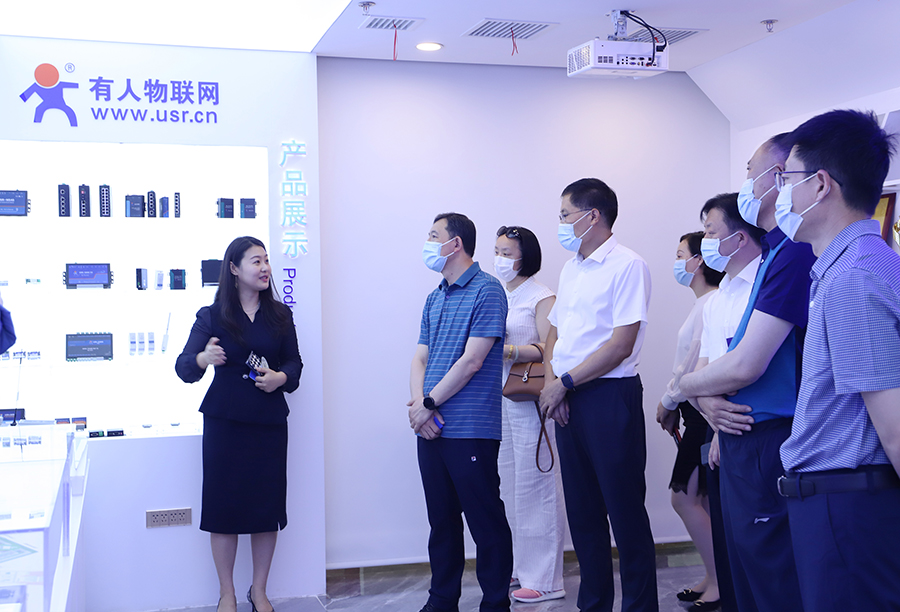 齐齐哈尔市政协考察团、济南市政协领导一行莅临galaxy银河国际网考察调研